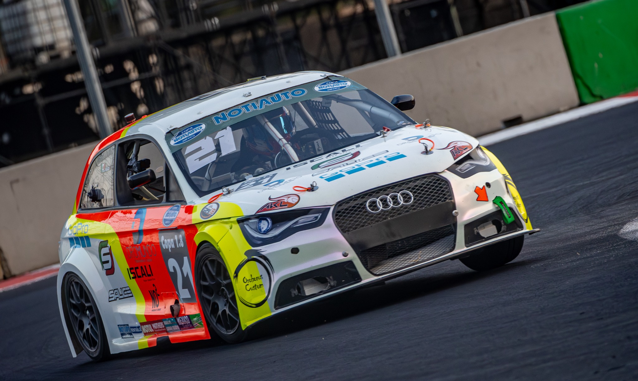 AKL Racing en pista